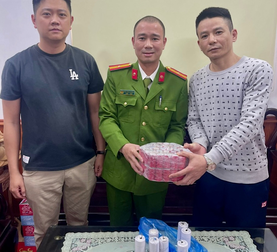 Công an phường Lê Chân vận động thu hồi 6,5kg pháo